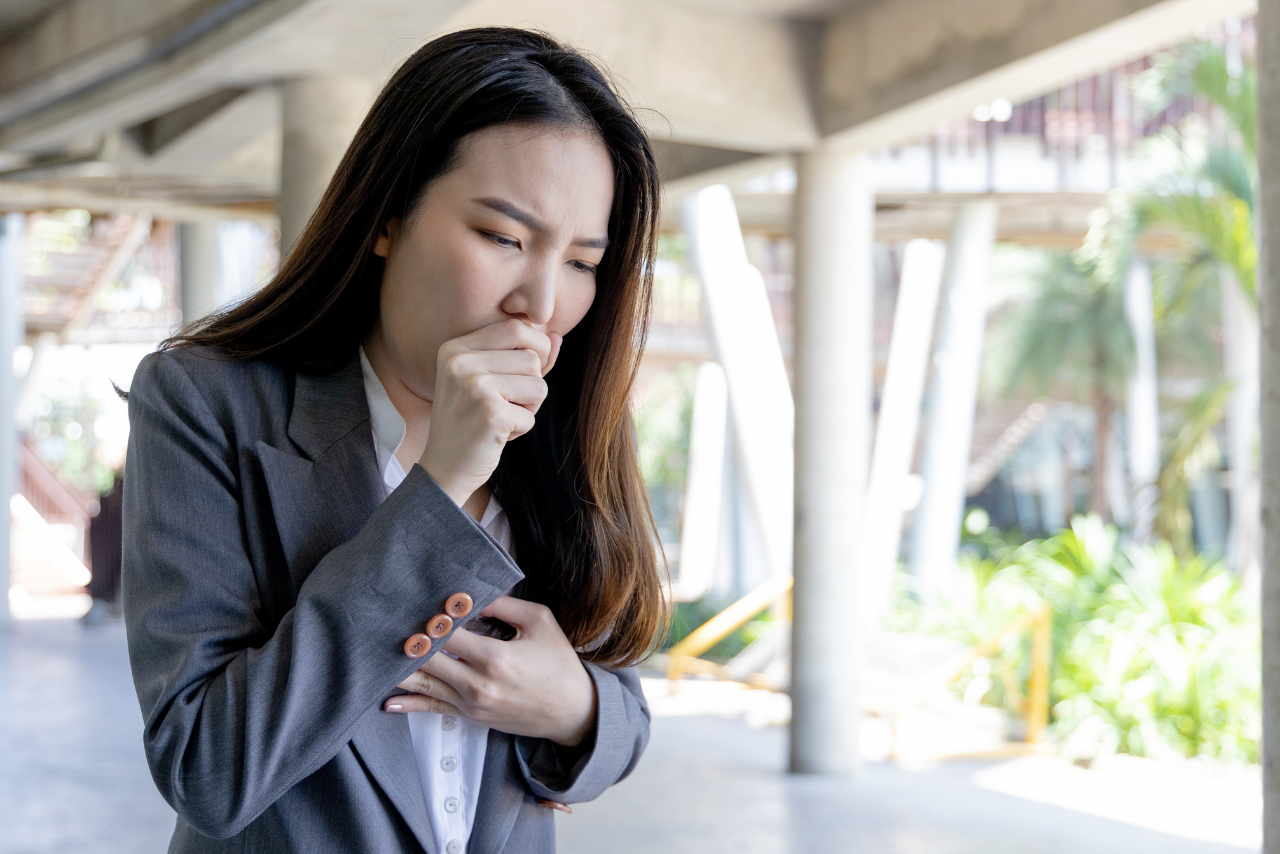 Kaszel po infekcji – ile może trwać i kiedy wymaga diagnostyki